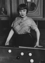 'La fille au billard russe, Paris'
