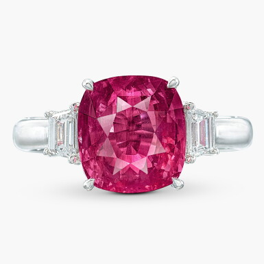 View full screen - View 1 of Lot 1521. Pink Spinel and Diamond Ring | 6.01克拉 天然「坦桑尼亞」未經加熱粉紅色尖晶石 配 鑽石 戒指 .
