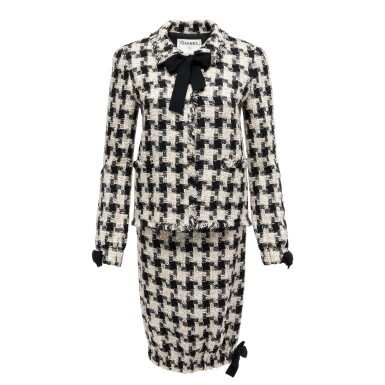 View full screen - View 1 of Lot 50. By Karl Lagerfeld Houndstooth-checked Tweed Suit, probably Autumn-Winter 2004.