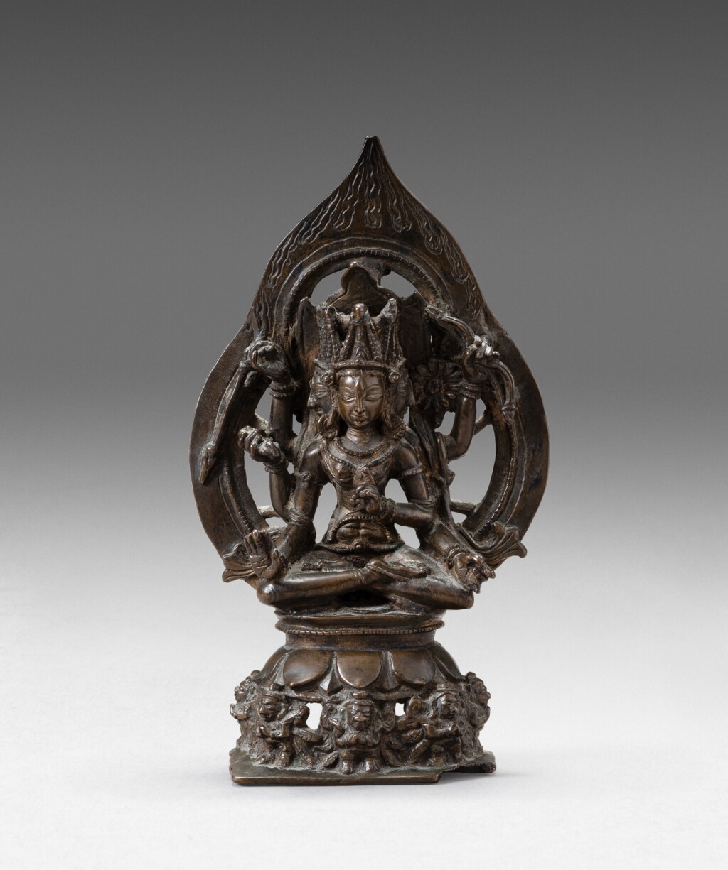 View full screen - View 1 of Lot 121. A copper-alloy figure of Kurukulla Western Himalayas, ca. 11th century | 喜馬拉雅西部 約十一世紀 銅合金咕嚕咕列佛母坐像.