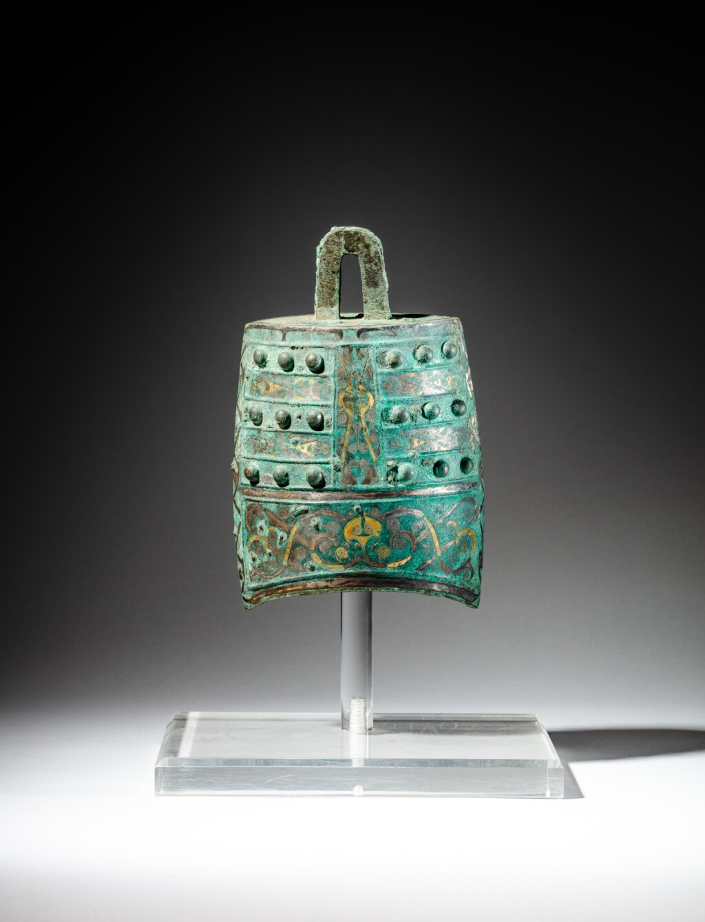View full screen - View 1 of Lot 97. An archaic bronze gold and silver-inlaid bell, Bo, Warring States period | 戰國 青銅錯金銀鎛.