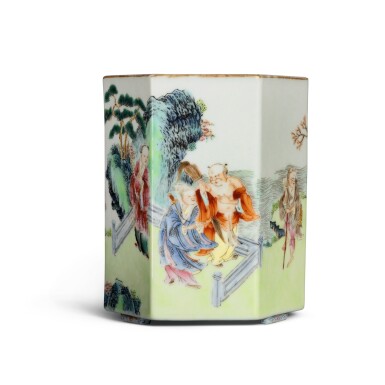 View full screen - View 1 of Lot 505. A famille-rose hexagonal 'Eight Immortals' brushpot, Late Qing dynasty / Republic period | 清末 / 民國 粉彩八仙圖六方筆筒 《乾隆年製》款.