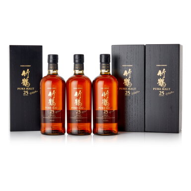 View full screen - View 1 of Lot 1702. 竹鶴 Nikka Taketsuru Pure Malt 25 Year Old 43.0 abv NV (3 BT70).