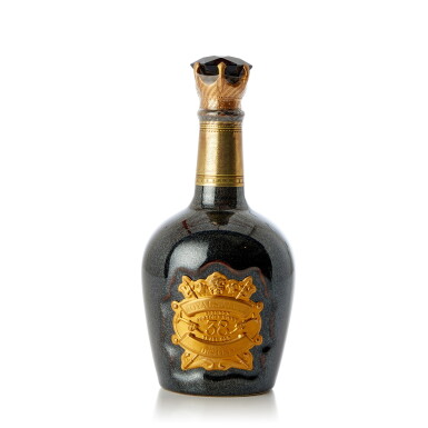 View full screen - View 1 of Lot 7859. Chivas Regal Royal Salute 38 Year Old Stone Of Destiny 40.0 abv NV (1 BT70).
