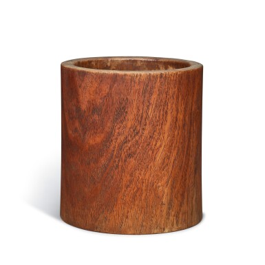View full screen - View 1 of Lot 555. A huanghuali brushpot, Qing dynasty 清 黃花梨筆筒.