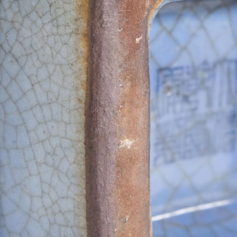 Cover image 0