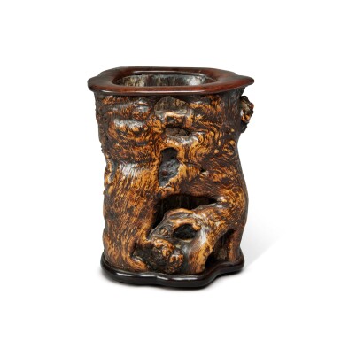 View full screen - View 1 of Lot 167. A 'nanmu' brushpot (Bitong), 16th / 17th century.