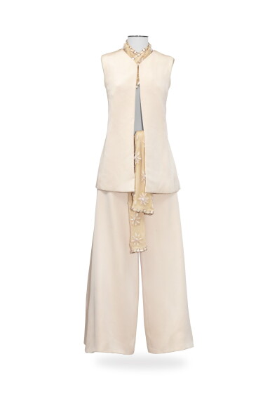View full screen - View 1 of Lot 3. Lancetti, Haute Couture, circa 1969, Faille coat with pants | Veste et pantalon en faille.