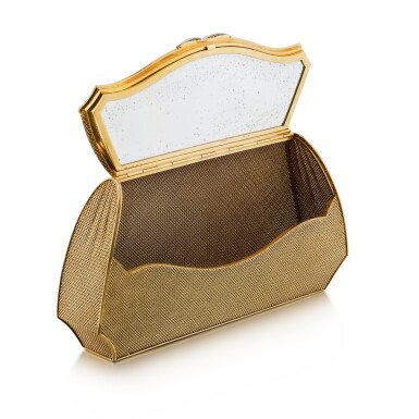 View full screen - View 1 of Lot 62. Sac du soir or et diamants | Gold and diamond evening bag.