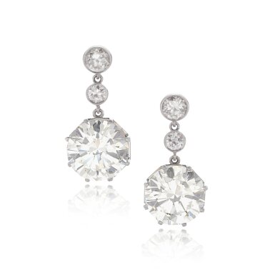 View full screen - View 1 of Lot 566. Pair of diamond pendent earrings | 鑽石耳墜一對.