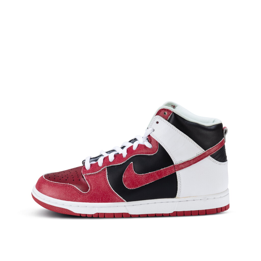 全螢幕檢視 - 查看771Nike SB Dunk High Pro ‘Jason Voorhees’ | US 10的1