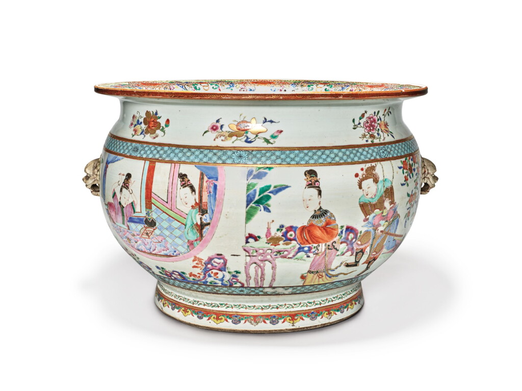 View full screen - View 1 of Lot 449. A Rare and Large Chinese Export Famille-rose 'Figures' Fishbowl, Qing Dynasty, Yongzheng Period | 清雍正 粉彩描金人物故事圖大缸.