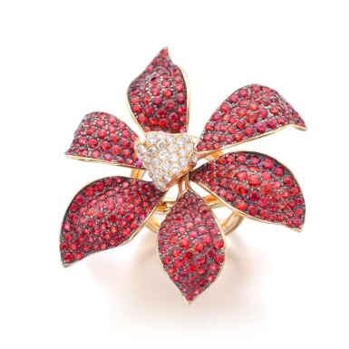 View full screen - View 1 of Lot 21. MICHELE DELLA VALLE | ORANGE SAPPHIRE AND DIAMOND RING.