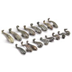A group of seventeen bronze belthooks, Zhou - Early Han dynasty | 周至漢初 各式銅帶鉤一組十七件