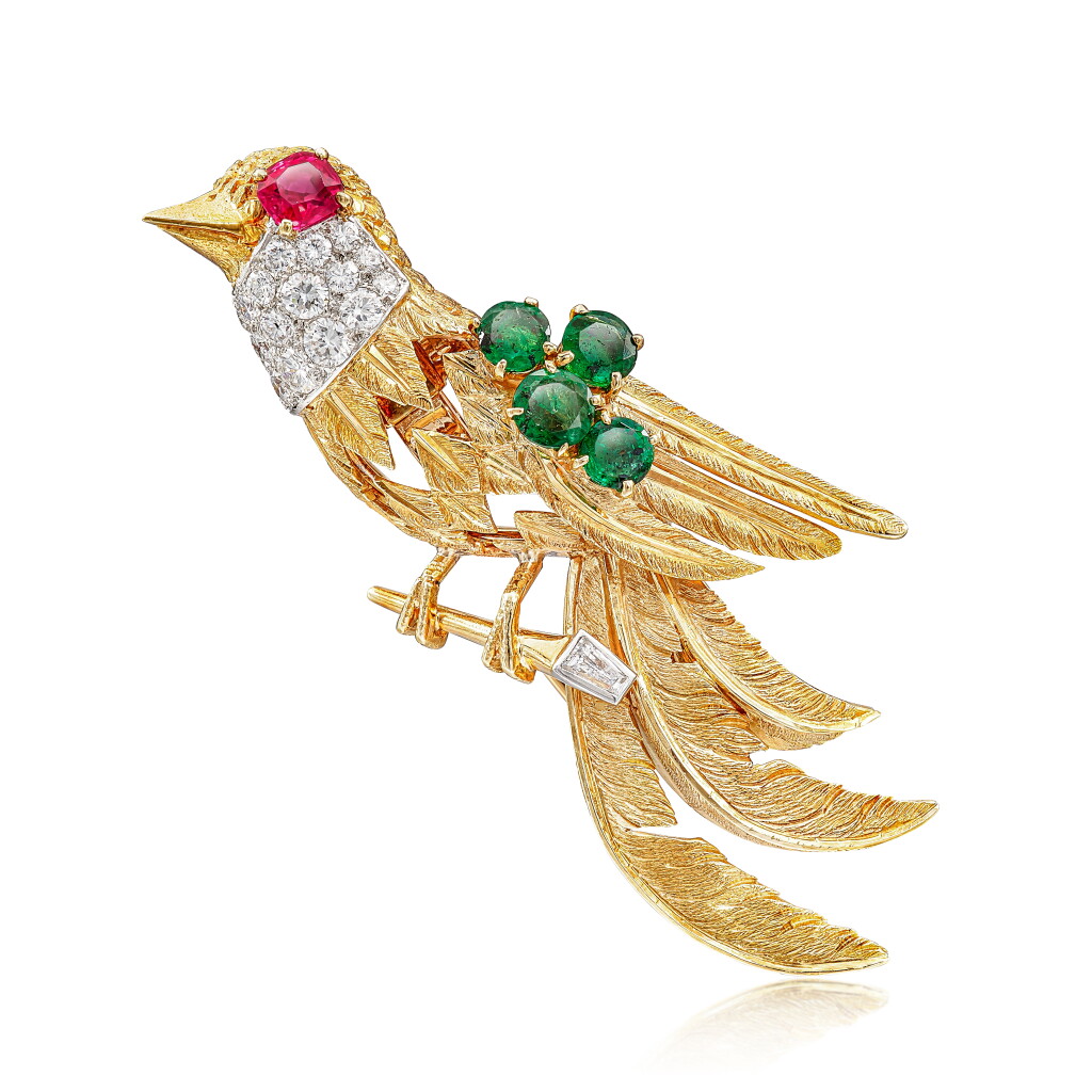 View full screen - View 1 of Lot 1629. RUBY, EMERALD AND DIAMOND BROOCH | 卡地亞 | 紅寶石 配 祖母綠 及 鑽石 胸針.