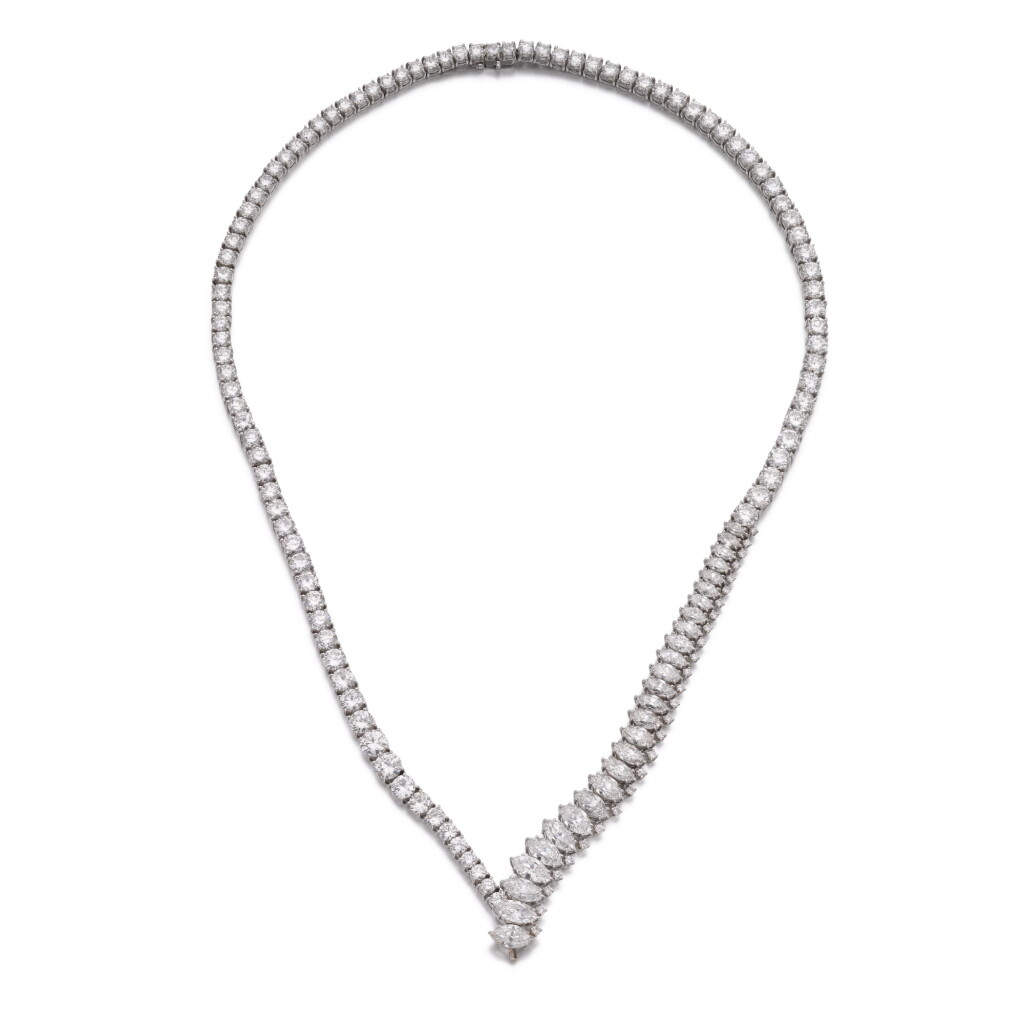 View full screen - View 1 of Lot 366. Diamond necklace.