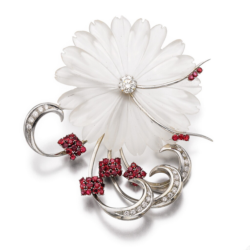 View full screen - View 1 of Lot 595. RUBY AND DIAMOND BROOCH.