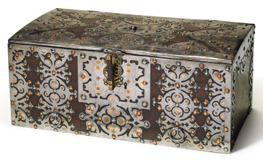 View full screen - View 1 of Lot 504. A TRAVELLING CHEST, NORTH AFRICA, MAURITANIA, 20TH CENTURY.
