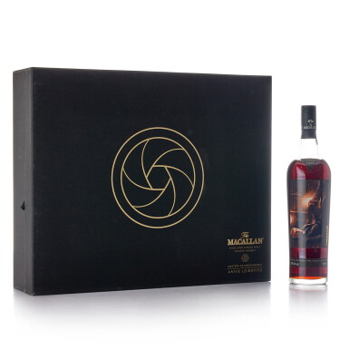 View full screen - View 1 of Lot 5012. The Macallan Masters of Photography Annie Leibovitz 'The Library' Single Cask #14007 59.6 abv 1995 (1 BT70).