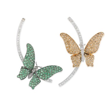 View full screen - View 1 of Lot 163. Paire de boucles d'oreille tsavorites et diamants | Pair of tsavorite and diamond earrings.