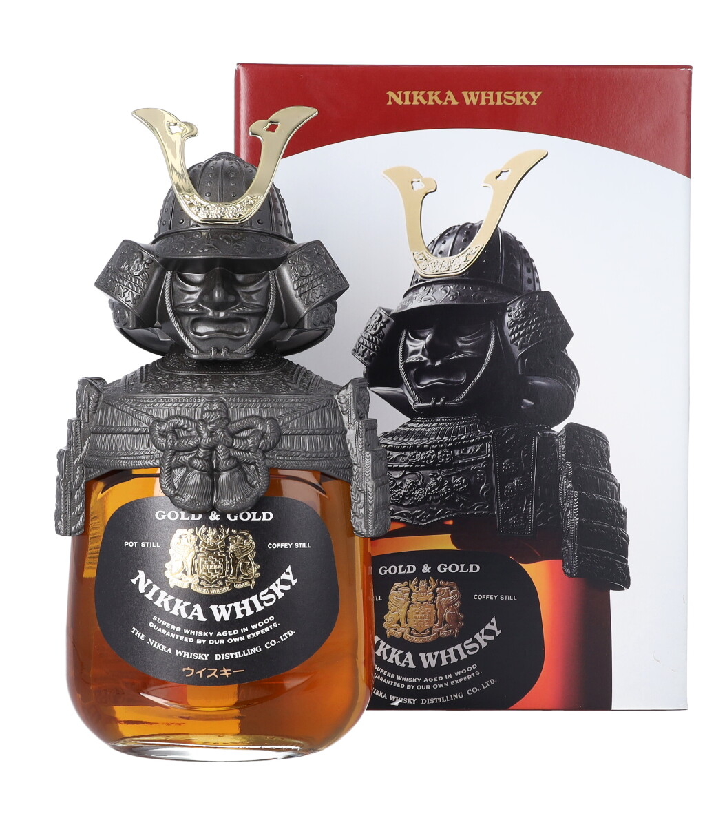 View full screen - View 1 of Lot 5292. Nikka Samurai Gold & Gold Blended Whisky 43.0 abv NV (6 BT70).