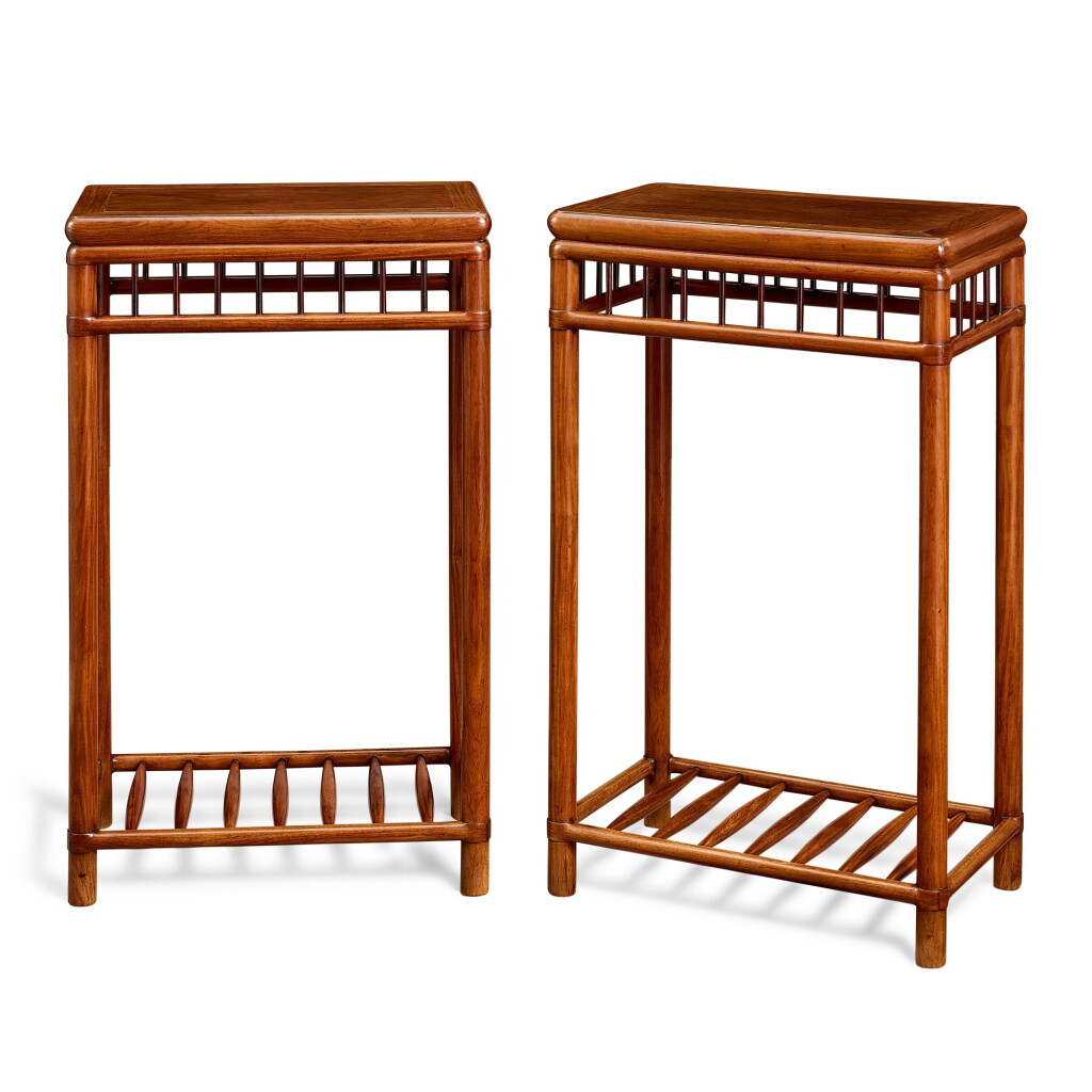 View full screen - View 1 of Lot 527. A PAIR OF ROSEWOOD STANDS, HUAJI LATE QING DYNASTY - REPUBLICAN PERIOD | 晚清至民國 白酸枝長方花几成對.