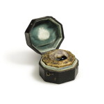 A three-colour gold and hardstone snuff box, Paris, 1756