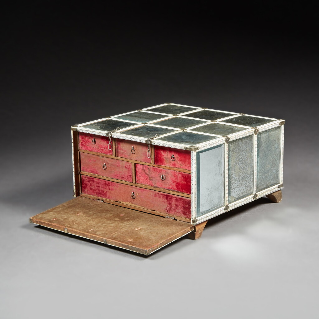 View full screen - View 1 of Lot 137. A LARGE INDIAN MIRRORED AND ENGRAVED IVORY CASKET.