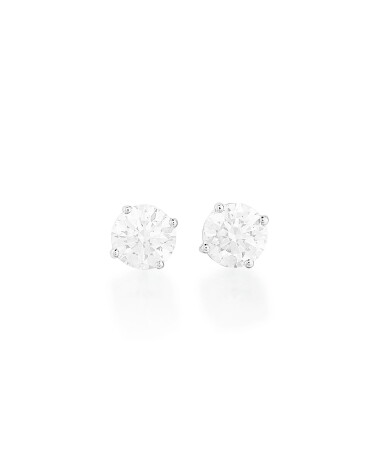View full screen - View 1 of Lot 208. Paire de boucles d'oreille diamants | Pair of diamond studs.