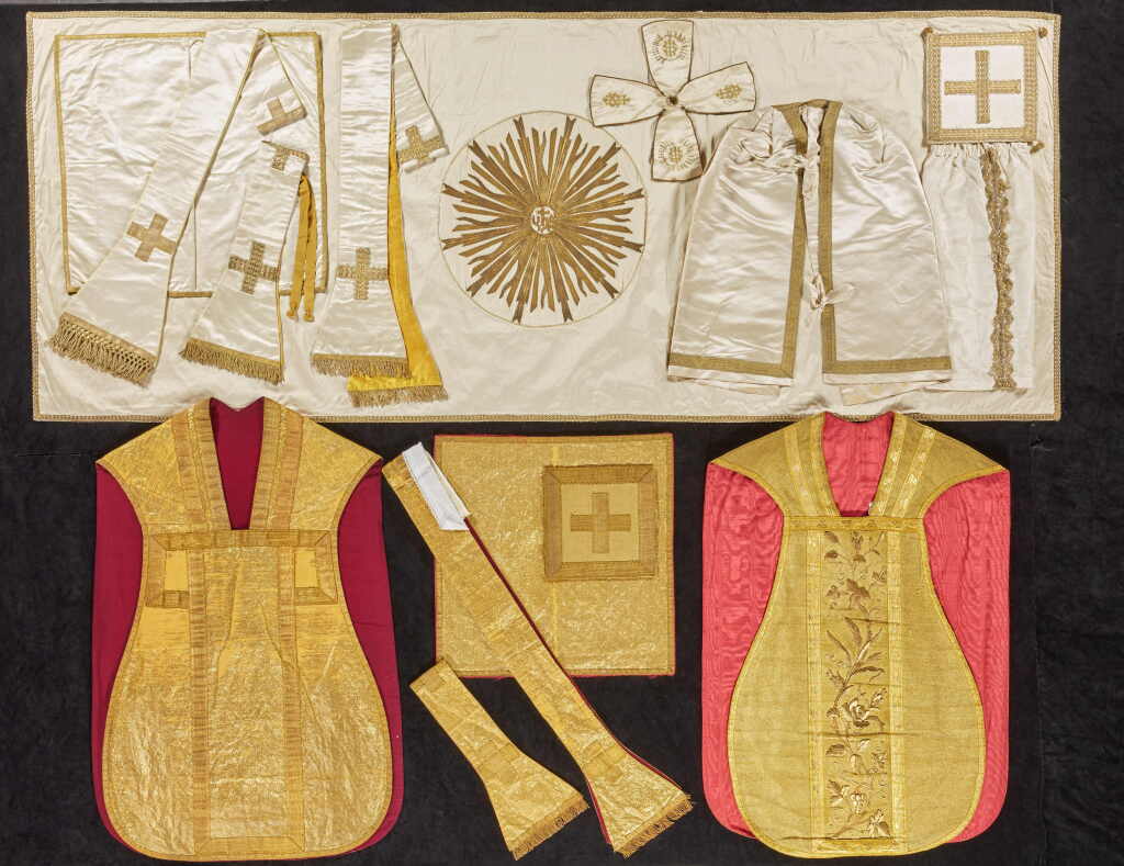View full screen - View 1 of Lot 254. Two sets of 'cloths-of-gold' chasubles and accessories, Italian, 19th century and later.