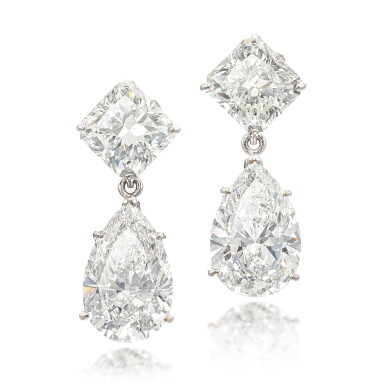View full screen - View 1 of Lot 1615. Pair of Diamond Earrings | 5.47 及 5.07克拉 梨形 D色 鑽石 配 鑽石 耳環 一對.