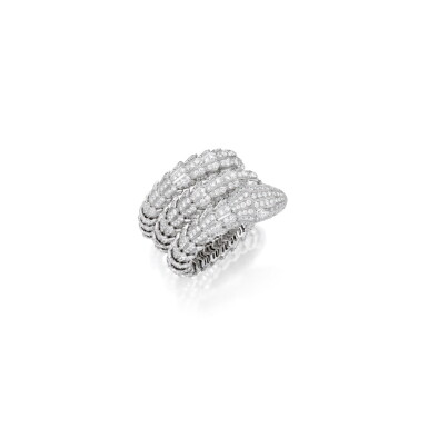View full screen - View 1 of Lot 446. DIAMOND 'SERPENTI' BRACELET, BULGARI | 鑽石「Serpenti」手鏈,寶格麗.