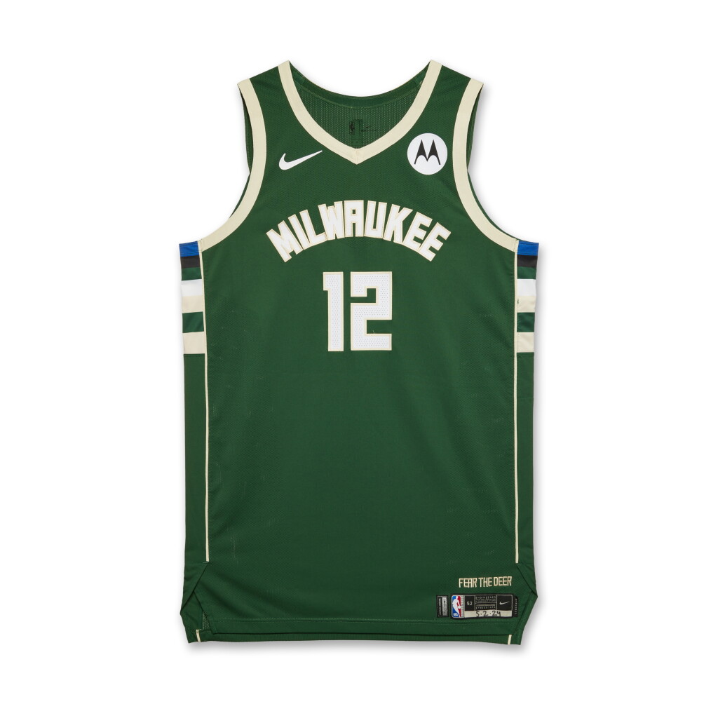 全螢幕檢視 - 查看104Danilo Gallinari Milwaukee Bucks 2023-2024 NBA Eastern Conference Round 1 Game Worn Icon Edition Jersey | Game 6 的1