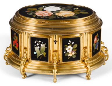View full screen - View 1 of Lot 7. AN ITALIAN PIETRE DURE AND TENERE GILT-BRASS CASKET FLORENCE, LATE 19TH CENTURY.