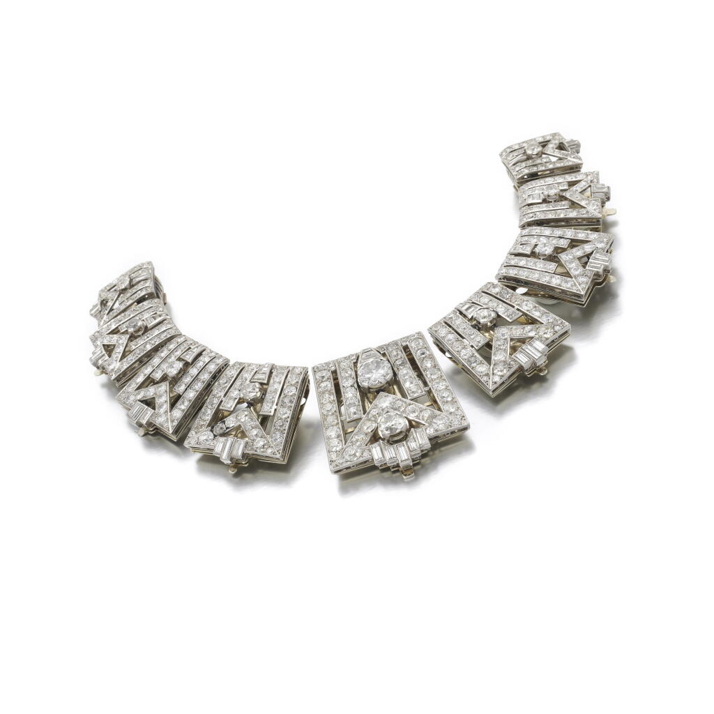 View full screen - View 1 of Lot 49. Diamond clip/necklace/tiara | Clip/collana/tiara in diamanti .