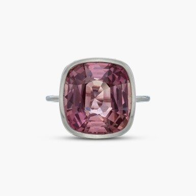 View full screen - View 1 of Lot 568. Alexandrite Ring .