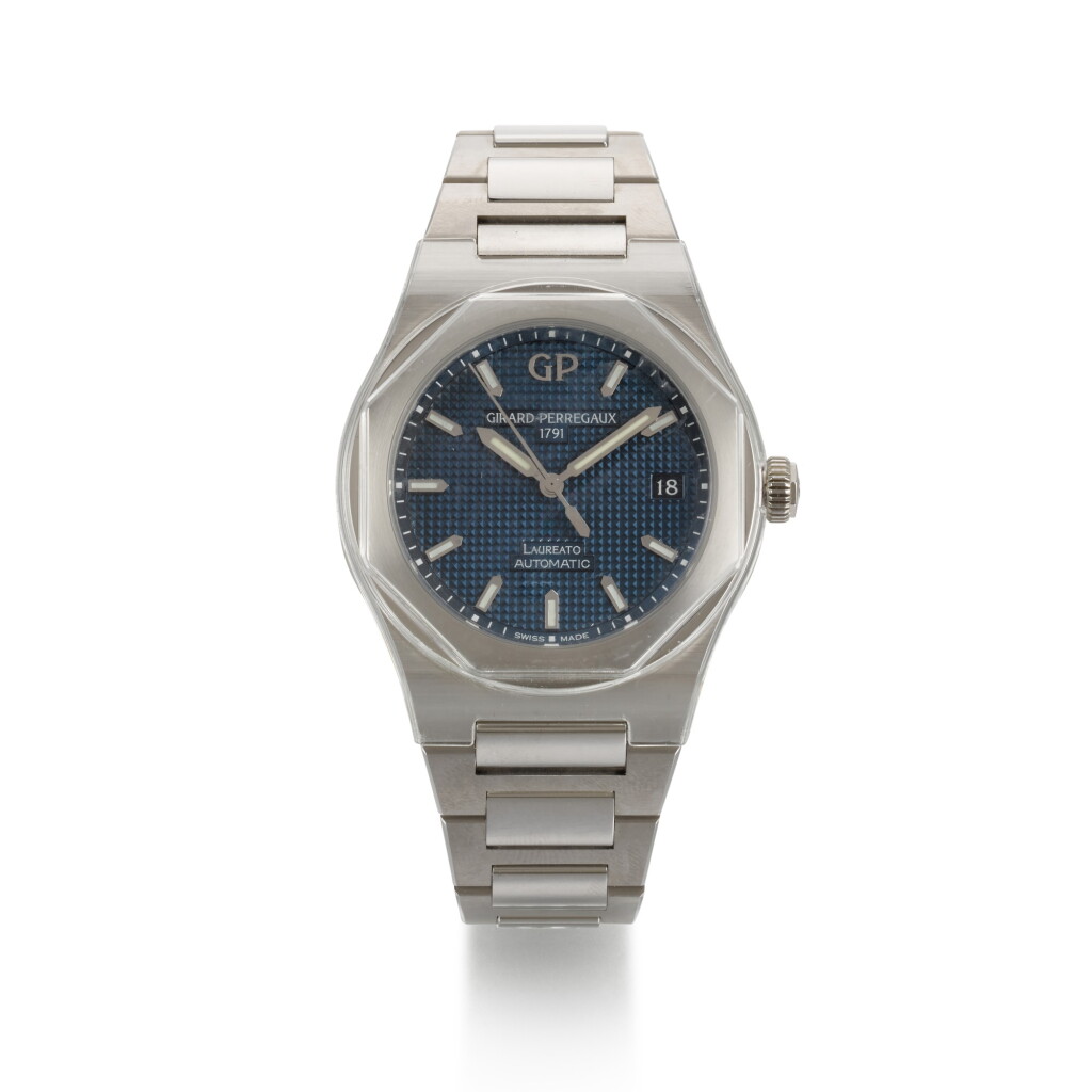 全螢幕檢視 - 查看323GIRARD-PERREGAUX | LAUREATO, REF 81005.11.431.11A, STAINLESS STEEL BRACELET WATCH WITH DATE, CIRCA 2020的1