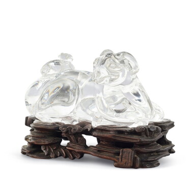 View full screen - View 1 of Lot 723. A ROCK CRYSTAL FIGURE OF A RAM QING DYNASTY, 18TH CENTURY | 清十八世紀 水晶臥羊擺件.