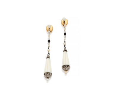 View full screen - View 1 of Lot 11. PAIR OF PENDENT EARRINGS (PAIO DI ORECCHINI PENDENTI) | CHIAPPE.
