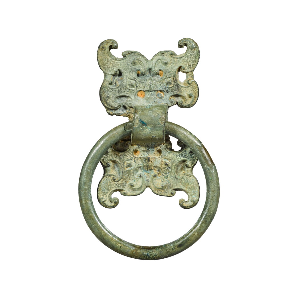 View full screen - View 1 of Lot 115. A bronze mask and ring handle, Eastern Zhou/Han dynasty | 東周/漢 銅銜環舖首.