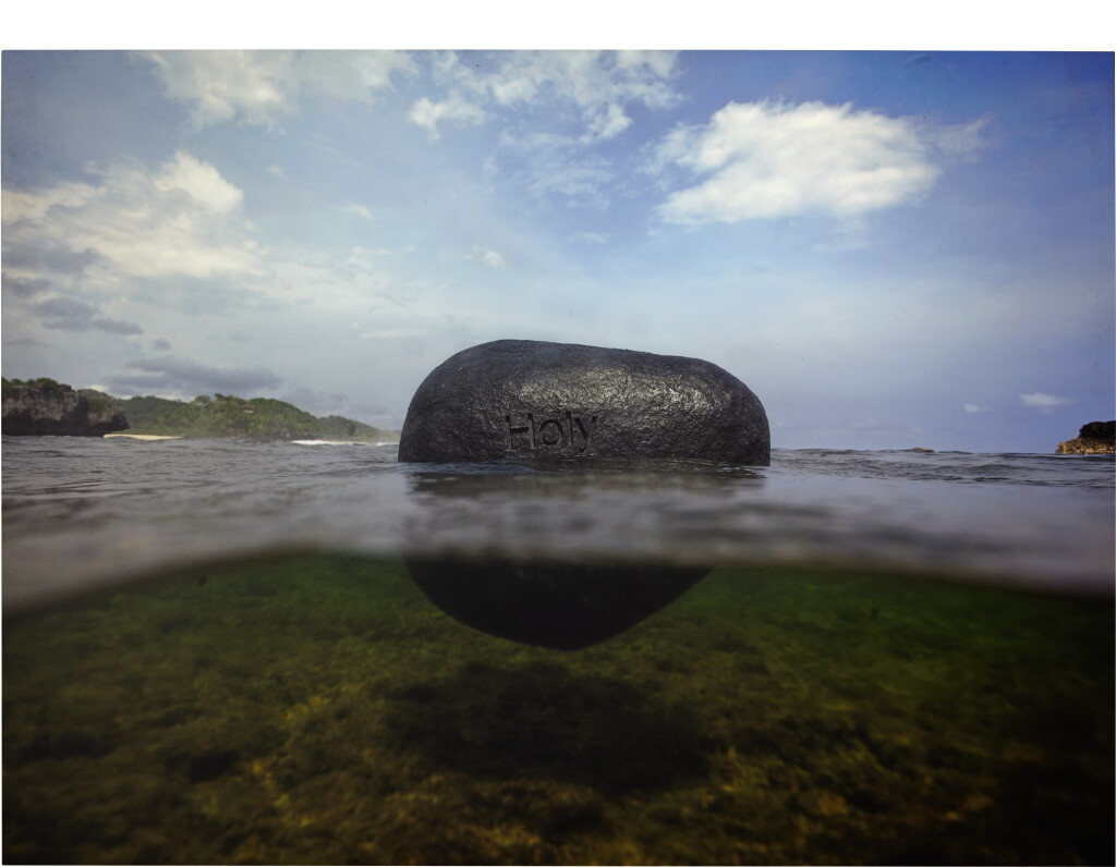 View full screen - View 1 of Lot 24. WIMO AMBALA BAYANG | HOLY.