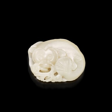 View full screen - View 1 of Lot 3024. A white jade 'carp and lotus leaf' group, Qing dynasty, 19th century 清十九世紀 白玉連年有餘擺件.