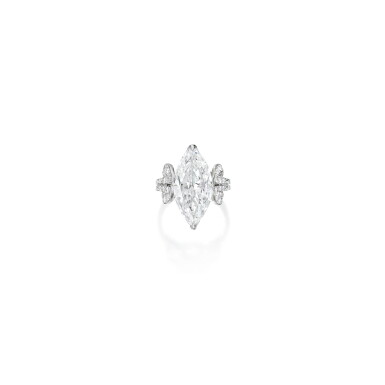 View full screen - View 1 of Lot 601. DIAMOND RING, VERDURA | 鑽石戒指,Verdura.