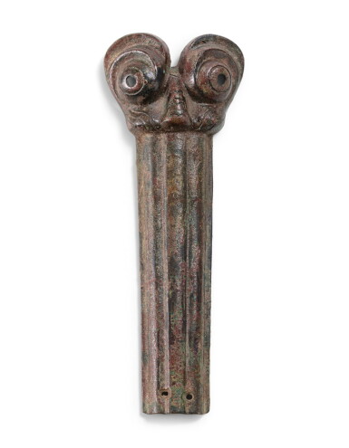 View full screen - View 1 of Lot 67. A bronze horse-harness ornament Eastern Zhou Dynasty, Spring and Autumn period | 東周春秋時期 青銅馬飾.