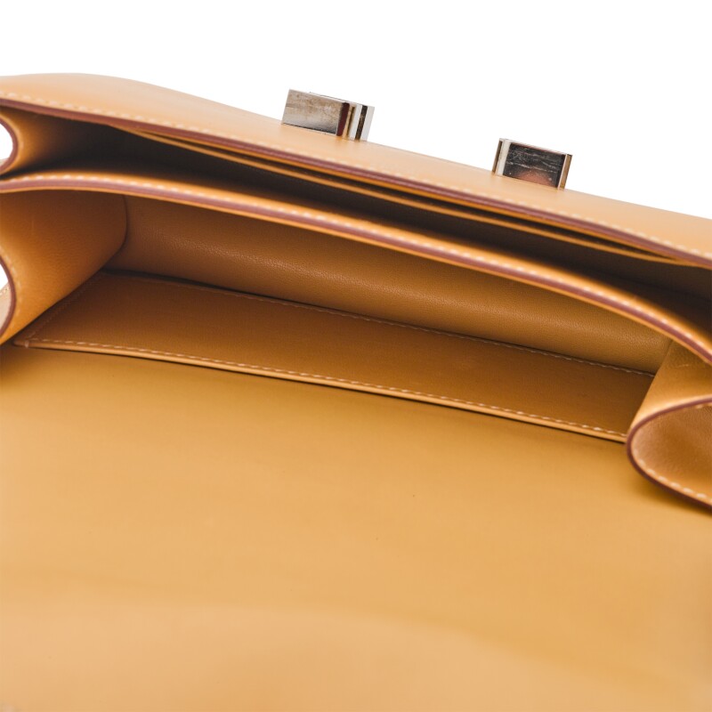 Cover image 0