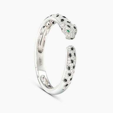 View full screen - View 1 of Lot 1227. Diamond, Onyx and Emerald 'Panthère' Bangle | 卡地亞 | 鑽石 配 縞瑪瑙 及 祖母綠 ‘Panthère’ 手鐲.