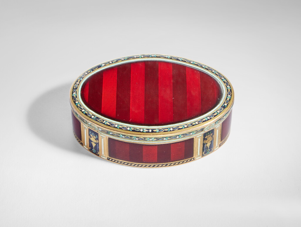 View full screen - View 1 of Lot 703. A Gold and Enamel Snuffbox, Hanau, circa 1780.