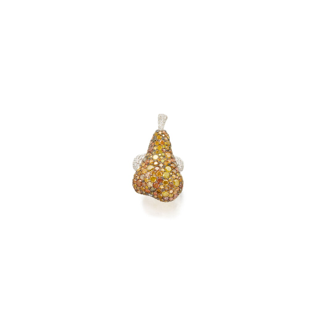 View full screen - View 1 of Lot 150. COLORED DIAMOND AND DIAMOND RING, DE GRISOGONO.