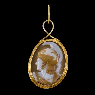 View full screen - View 1 of Lot 41. Italian, first half 19th century | Cameo with a Warrior wearing a Helmet with a Chimera.