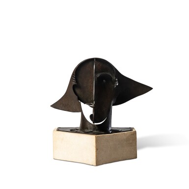 View full screen - View 1 of Lot 4. Tête d'arlequin (Version I).